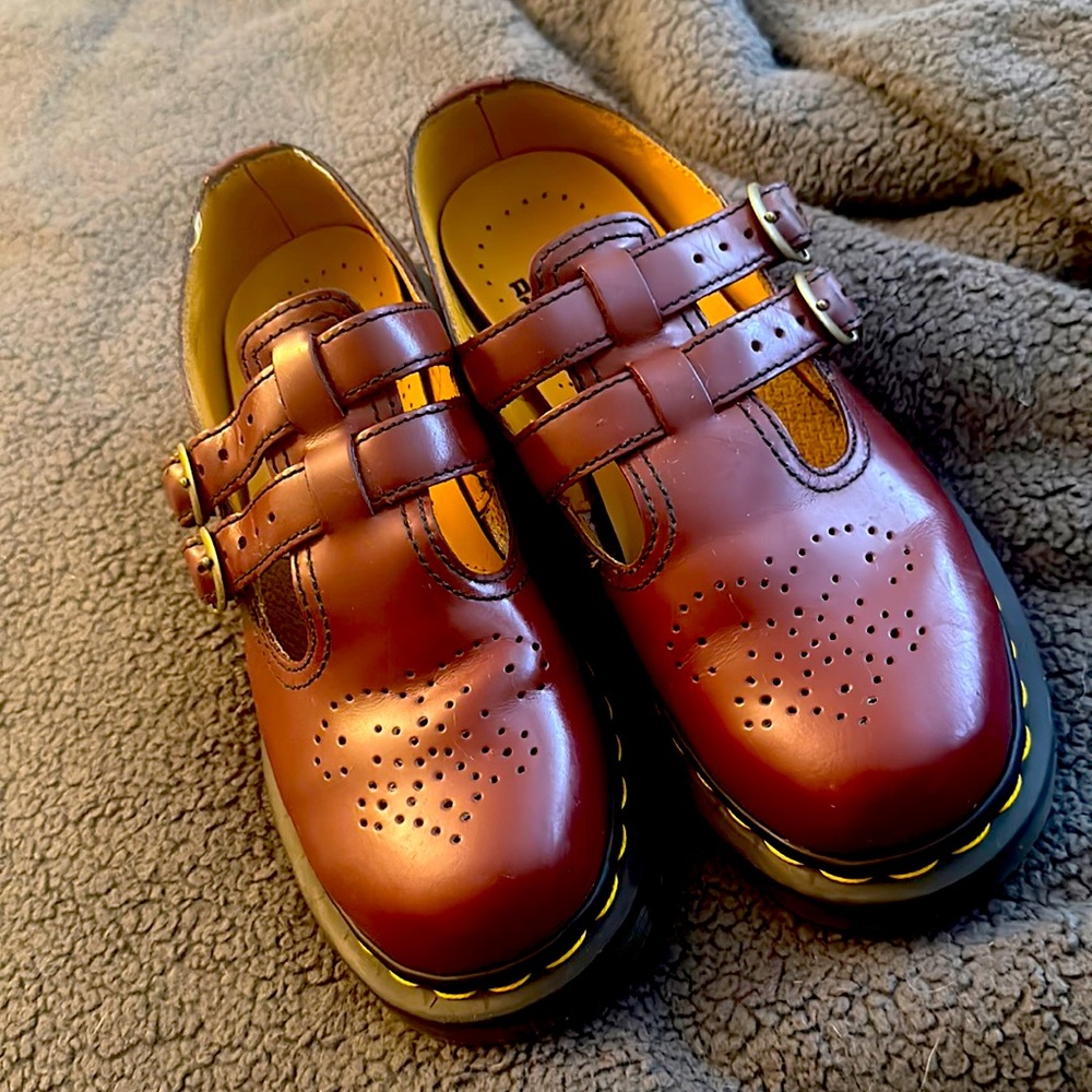 Dr. Martens smooth leather Mary Jane in Cherry red *make me an offer*